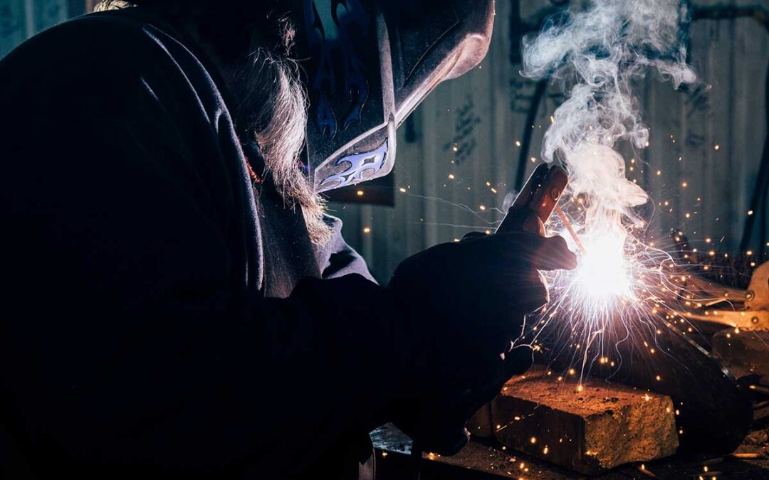 Top 5 Signs You Need A Fume Extractor